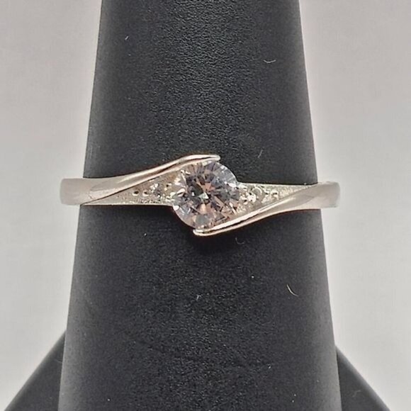 Jewelry - 0.5 ct Moissanite Ring in 925 Sterling Silver‎ Offset Design